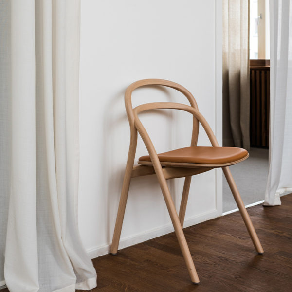 UDON UPHOLSTERED CHAIR