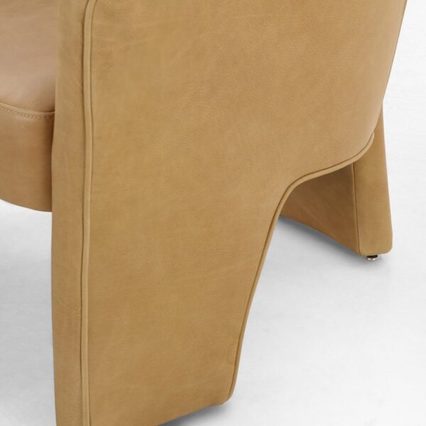 Fae Lounge Chair